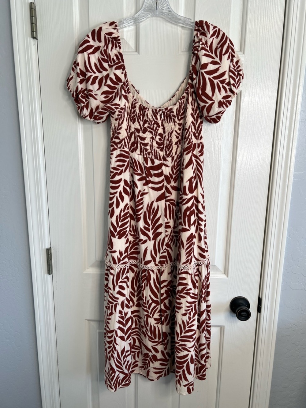 Lost + Wander Hydra Springs Leaf Print Midi Dress Natural/Rust medium - Picture 3 of 12